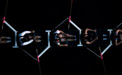 MÁS ALLÁ DEL TABLERO:  CÓMO CREAR EQUIPOS INVENCIBLES EN EL AJEDREZ Y EN EL DEPORTE